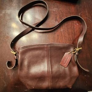 Coach AUTHENTIC Brown Leather Crossbody Purse. Authentic, some wear on bottom.